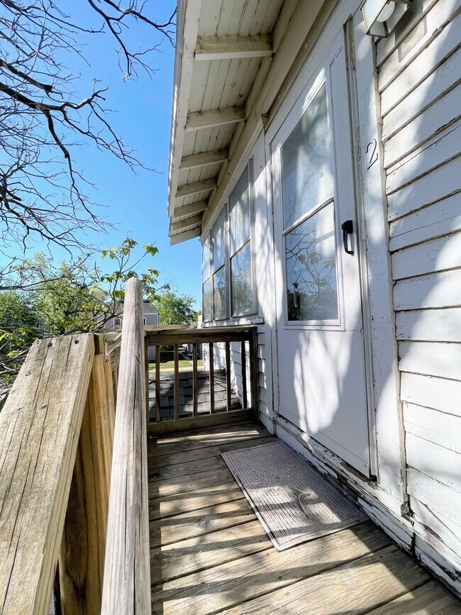 Foto del edificio - 120 W 10th Ave