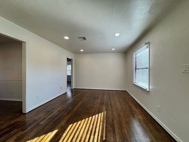 Foto del edificio - Charming Home for Rent