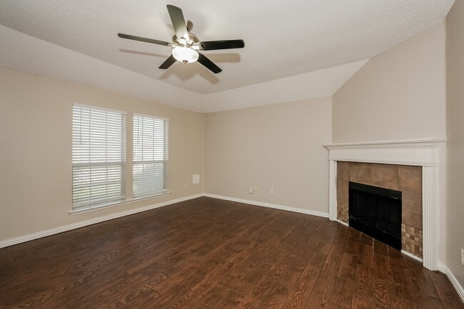 Building Photo - 317 Helmsford Trail