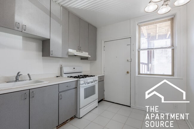 Building Photo - 4407 N Keystone Ave