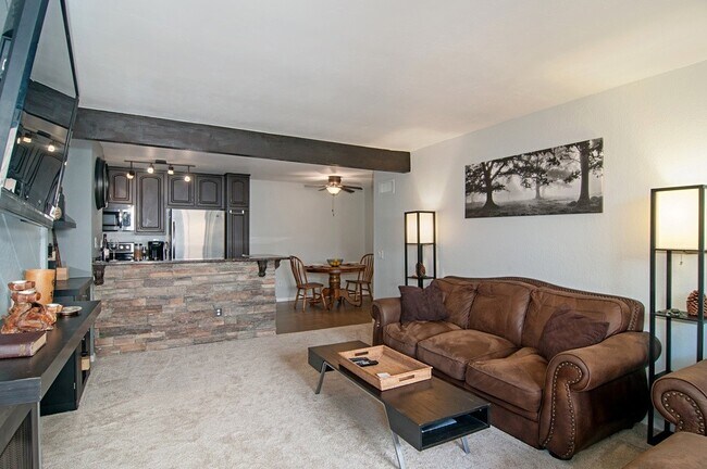 Building Photo - Serra Mesa Charmer! Must See!