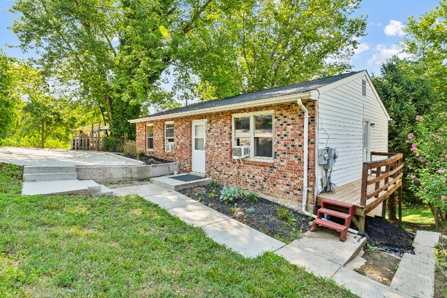 Foto del edificio - 30 East E Street