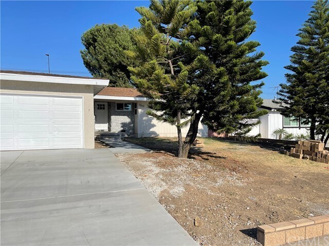 Building Photo - 1260 Hacienda Rd