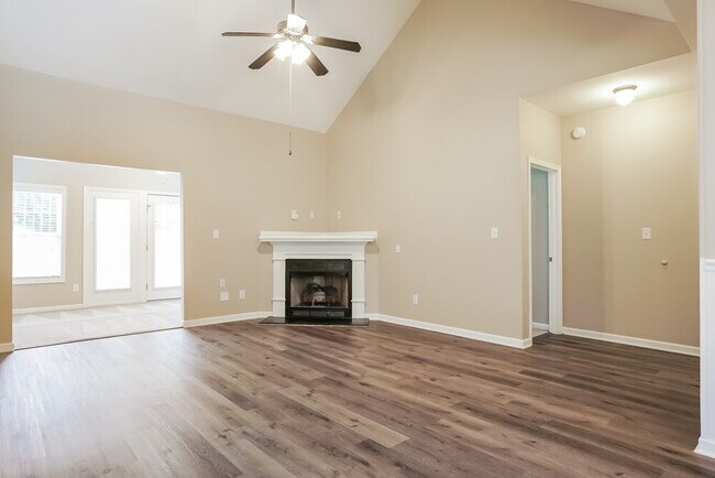 Foto del edificio - 3712 Blue Blossom Dr