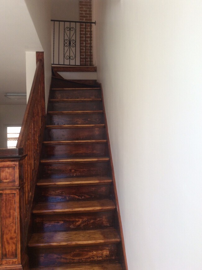 Foto del edificio - 3352 Spring Way