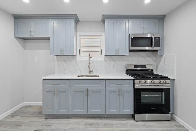 Foto del edificio - 144 W 30th St