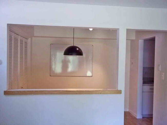 Foto del edificio - 531 Longshore Dr