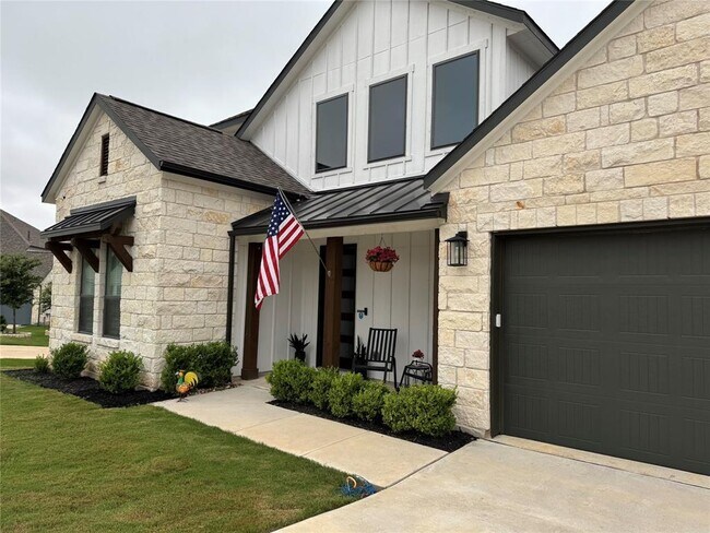 Foto del edificio - 134 Roseheath Ln