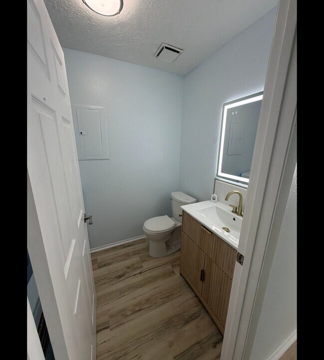 Foto del edificio - 5040 SE 30th St