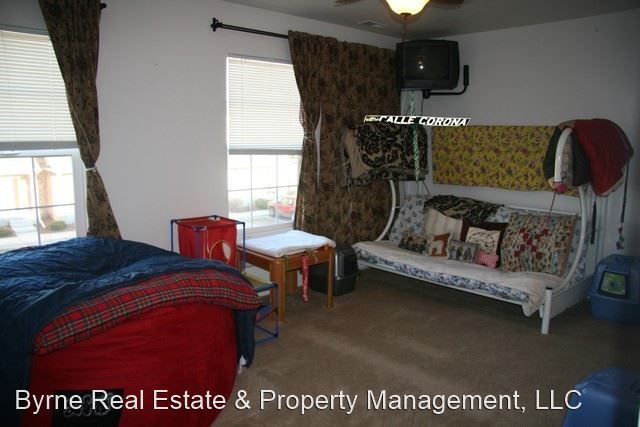 Building Photo - 2 br, 2.5 bath House - 10562 Country Park ...