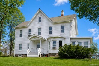 Building Photo - 94 Sanfordville Rd
