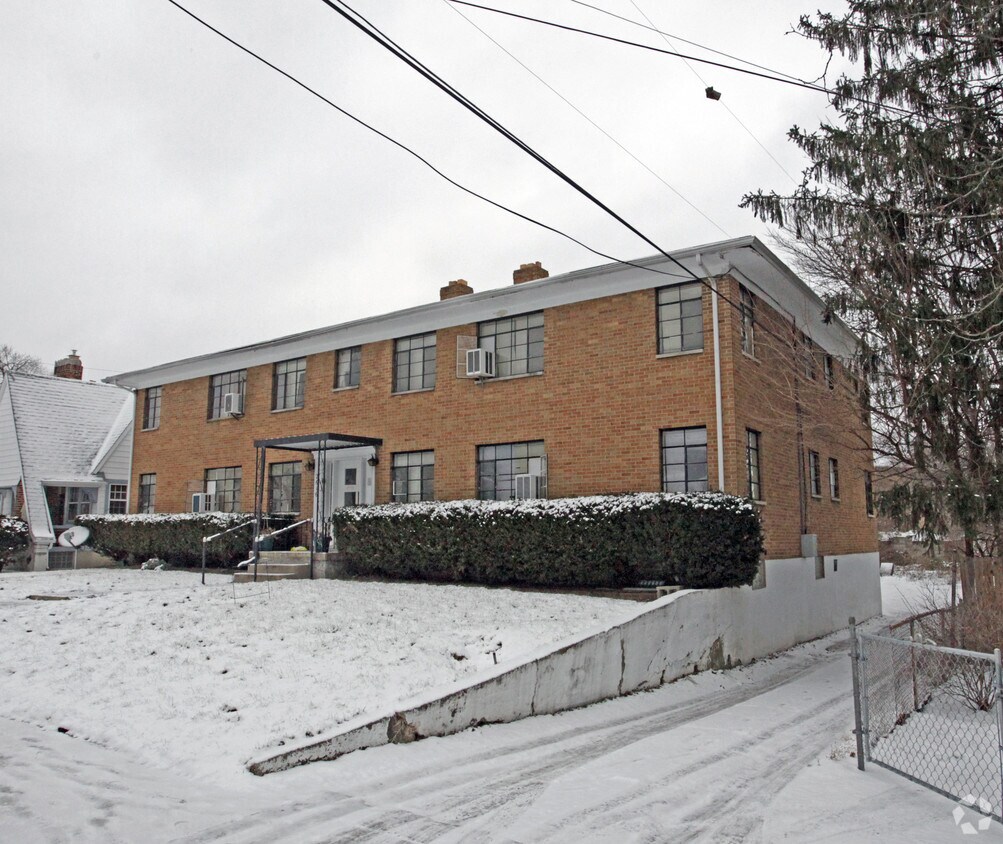 Foto del edificio - 2616 Newport Ave