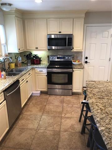 Building Photo - 5840 Northmoor Dr