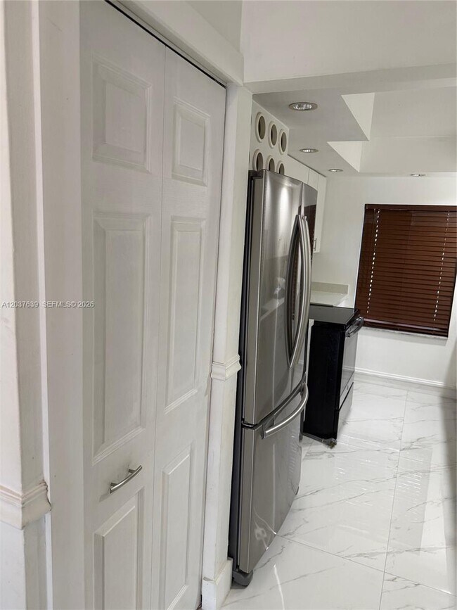 Foto del edificio - 14057 SW 52nd Terrace