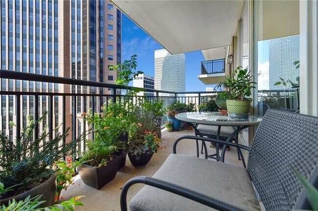 Foto del edificio - 620 Peachtree St NE
