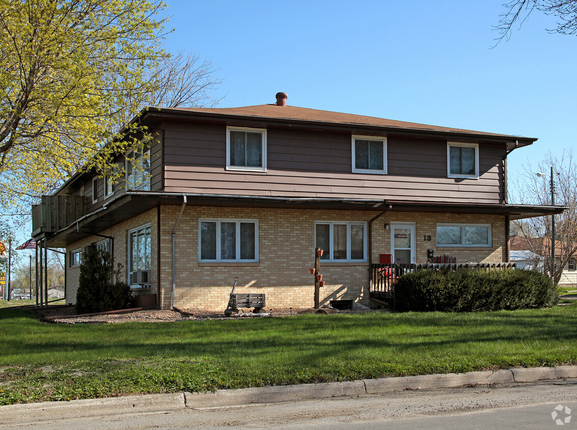 Primary Photo - Olson Apartments