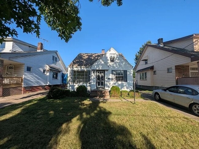 Building Photo - 3864 E 154th St
