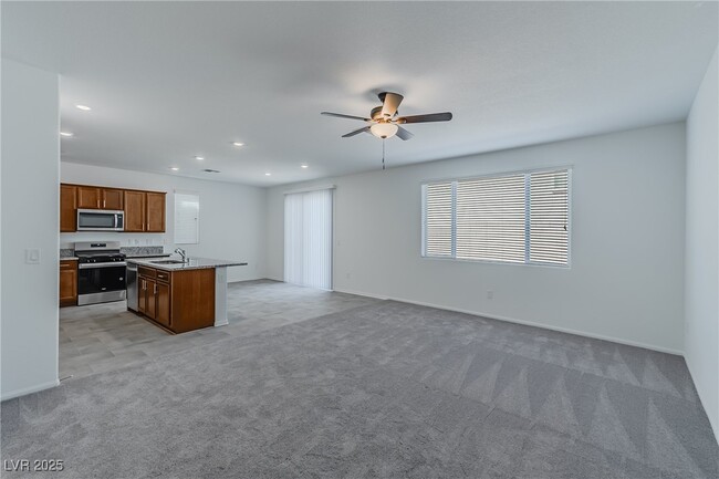 Foto del edificio - 7341 Legacy Pt St