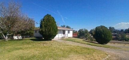 Building Photo - 111 Glade Park Rd