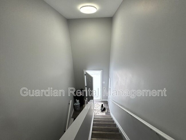 Building Photo - 215 Langworthy St