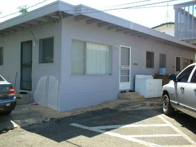 Building Photo - 3760 Salt Lake Blvd