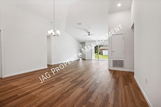 Building Photo - 174 Underwood Trl