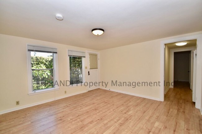 Foto del edificio - 614 Spring St