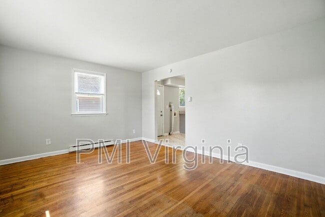 Building Photo - 3237 Verdun Ave