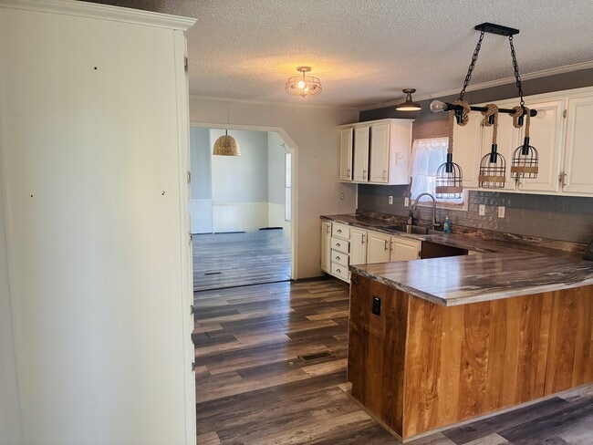 Building Photo - 424 E Air Depot Rd