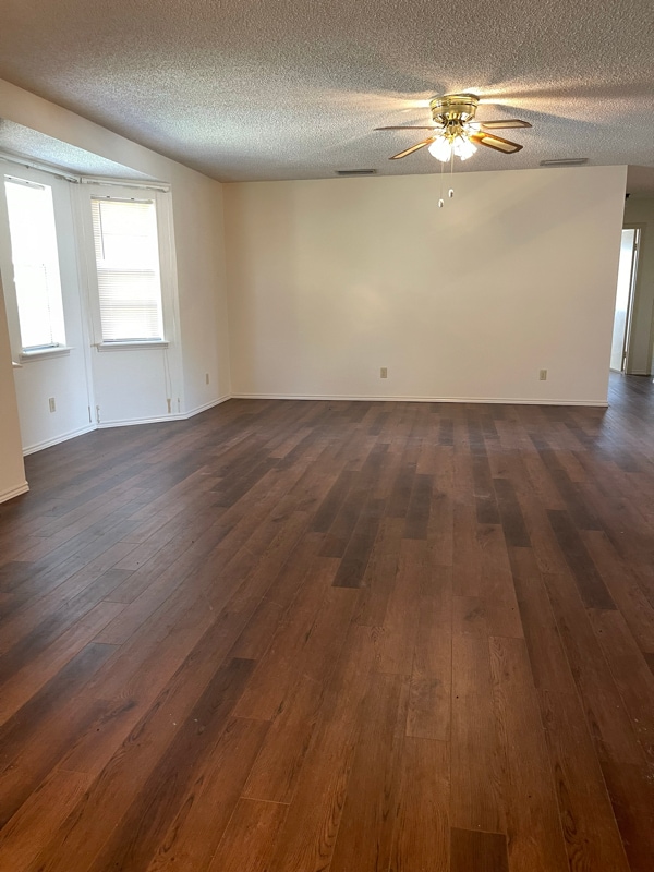 Foto del edificio - 1029 E Williamson Ave
