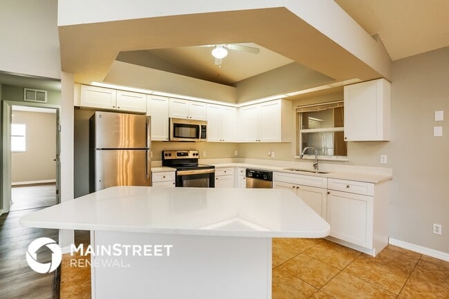 Foto del edificio - 2108 NE 15th Ln