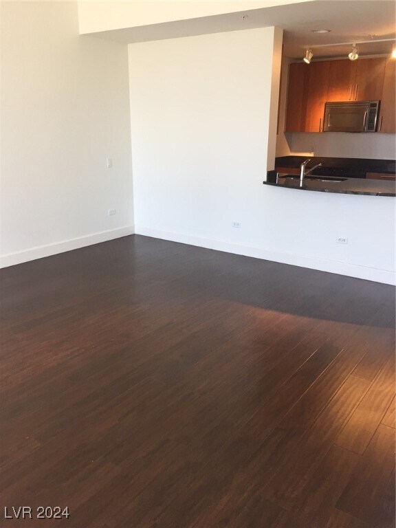 Foto del edificio - 200 W Sahara Ave