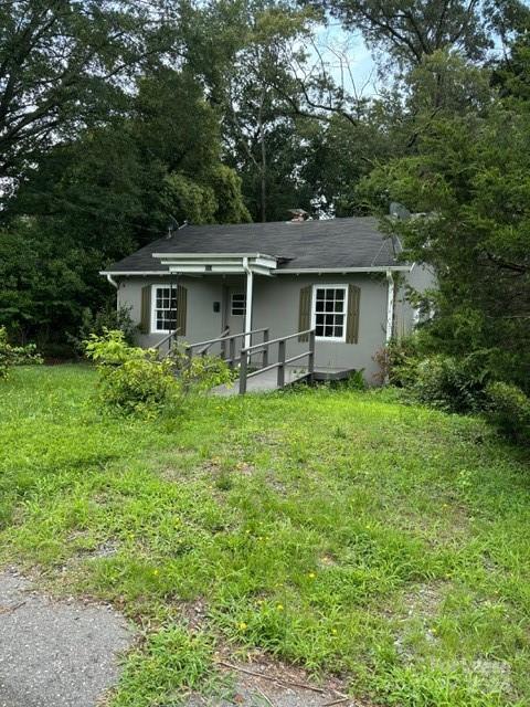 Building Photo - 930 Miller St