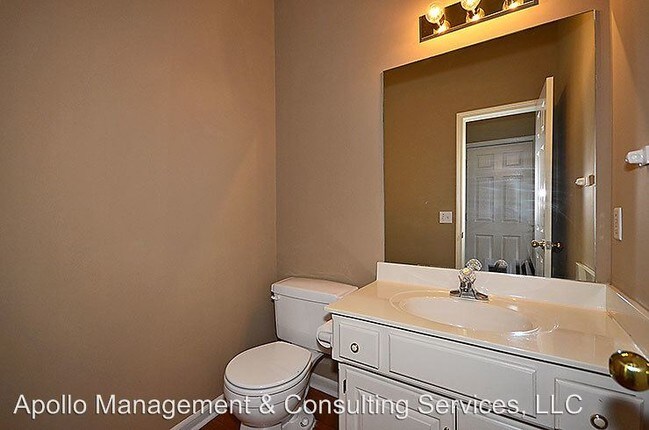 Building Photo - 3 br, 2.5 bath House - 4 Timber Creek Drive