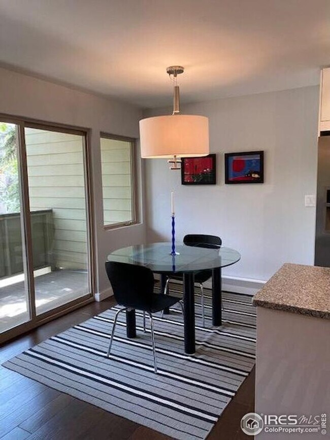 Building Photo - Remodeled 1 Bedroom Condo in North Boulder.