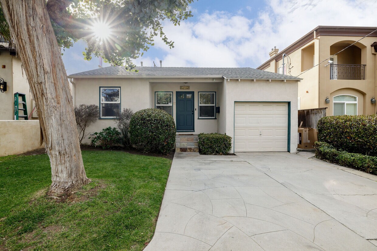 2905 Oak Ave, Manhattan Beach, CA 90266 House Rental in Manhattan