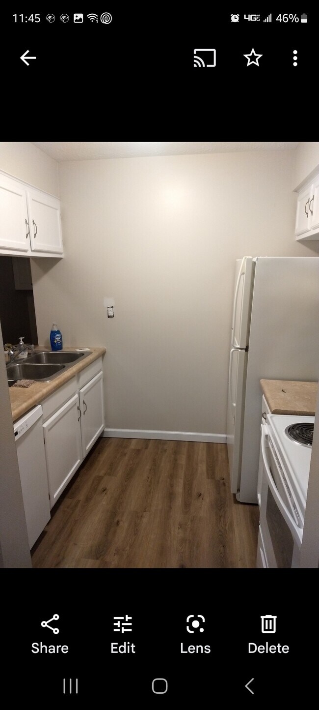 Building Photo - 209 Woodbine Dr