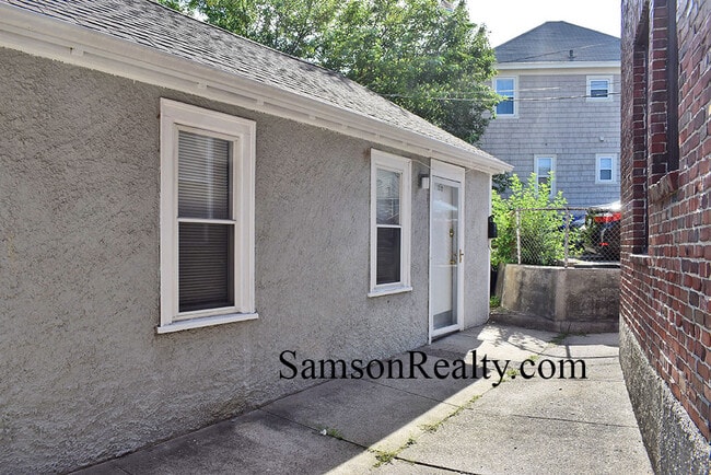 Building Photo - 157 Pidge Ave