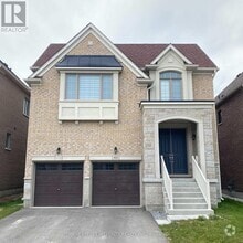 Building Photo - 63 Tesla Cres