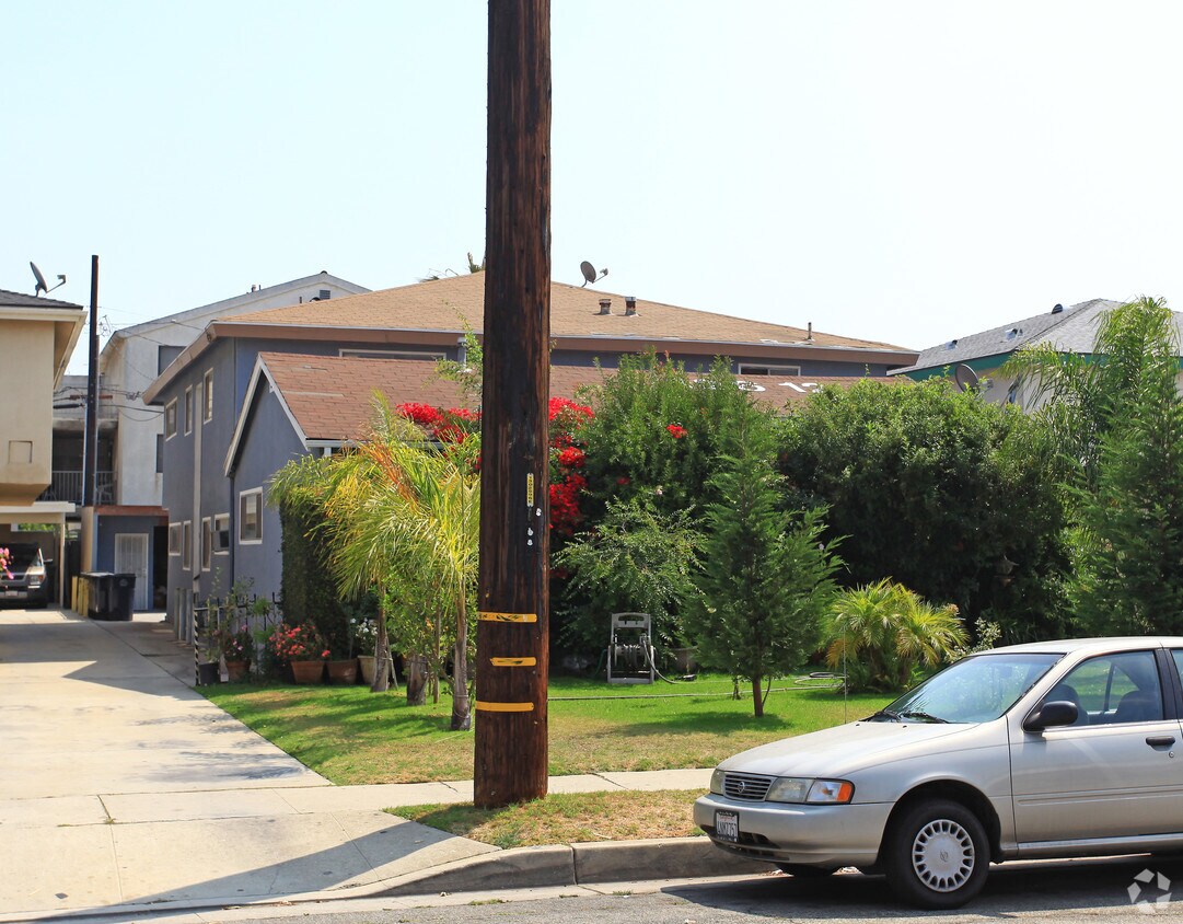 Foto del edificio - 12612 Doty Ave