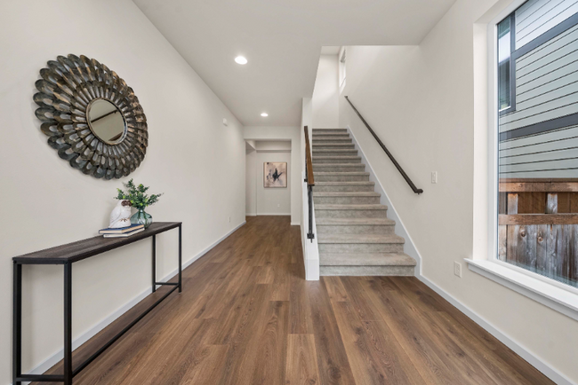 Foto del edificio - 23076 Alder Ln SE