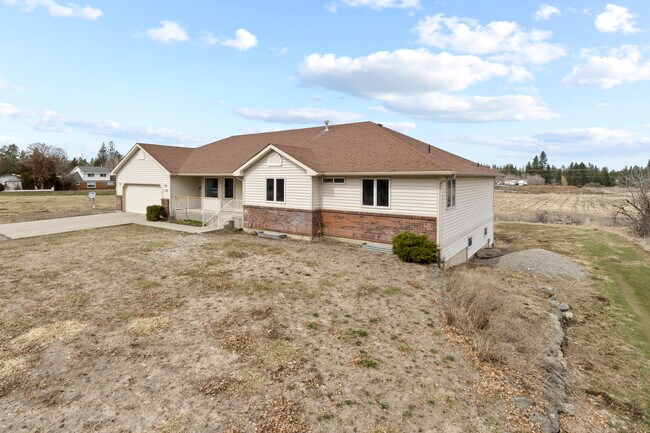 Foto del edificio - 5704 W Garden Springs Rd
