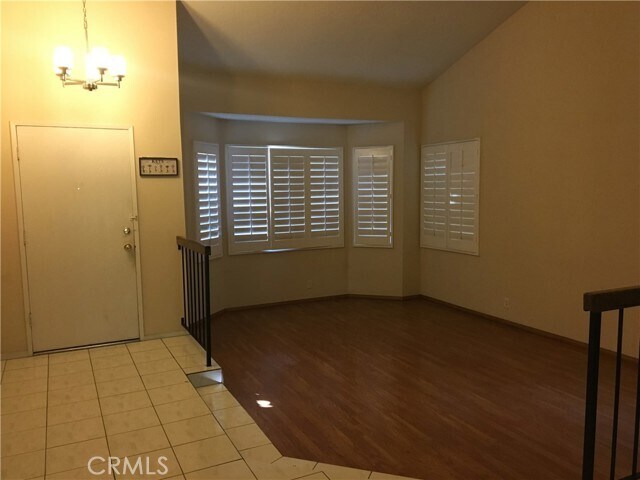 Foto del edificio - 65 Deer Creek Rd