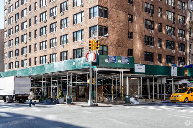 Ground Level Retail - 1485 York Ave