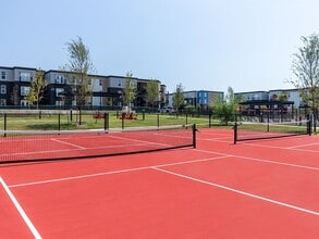 Building Photo - FLATZ 512