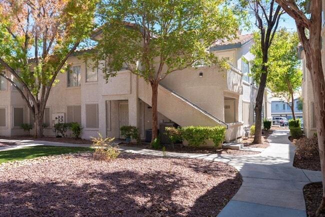 Foto del edificio - Condo with 2 Beds/2 Baths in Las Vegas near UNLV & McCarran Airport