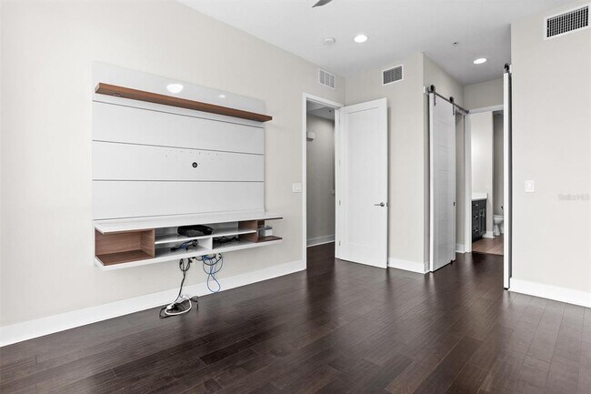 Foto del edificio - 818 2nd Ave N