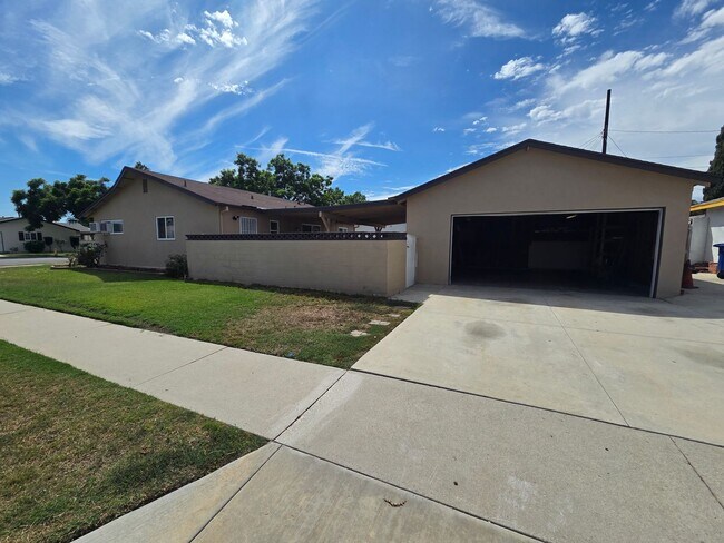 Foto del edificio - 15303 Fairhope Dr