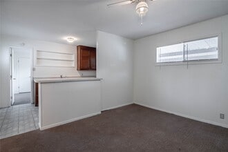 Building Photo - 137 Lee Ln
