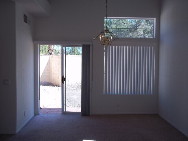 Foto del edificio - FANTASTIC GREEN VALLEY HOME IN GATED LEGACY VILLAGE COMMUNITY!